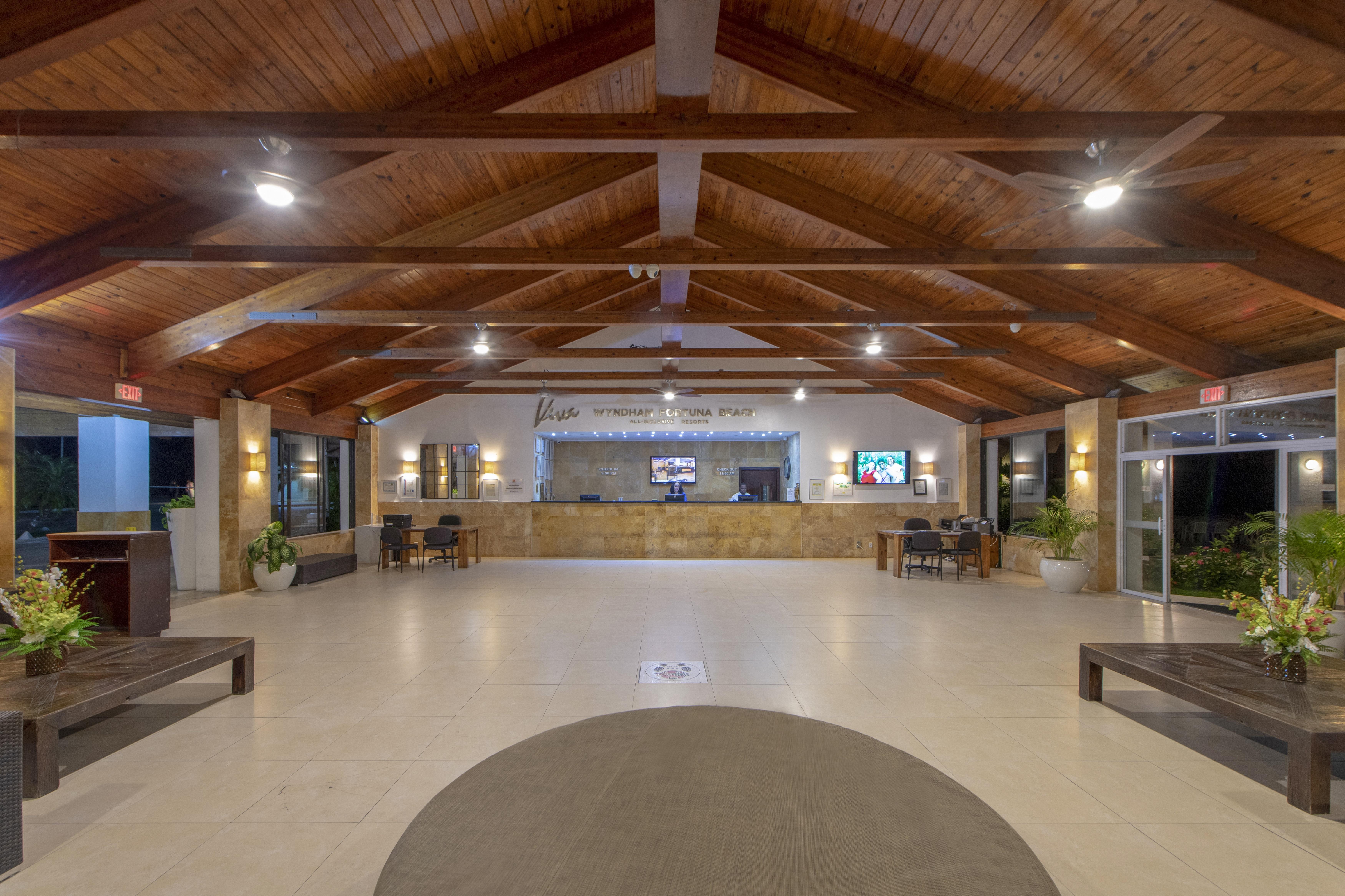 Viva Wyndham Fortuna Beach All Inclusive Freeport Esterno foto